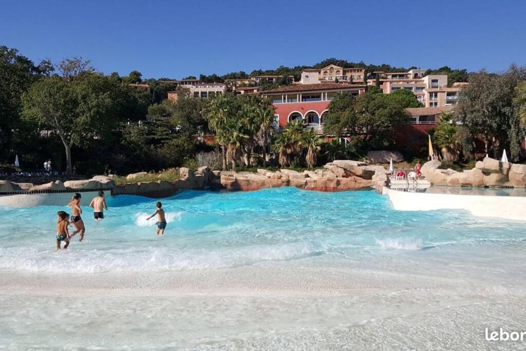 Les Restanques Bougainvillee 2051 Grimaud Exteriér fotografie