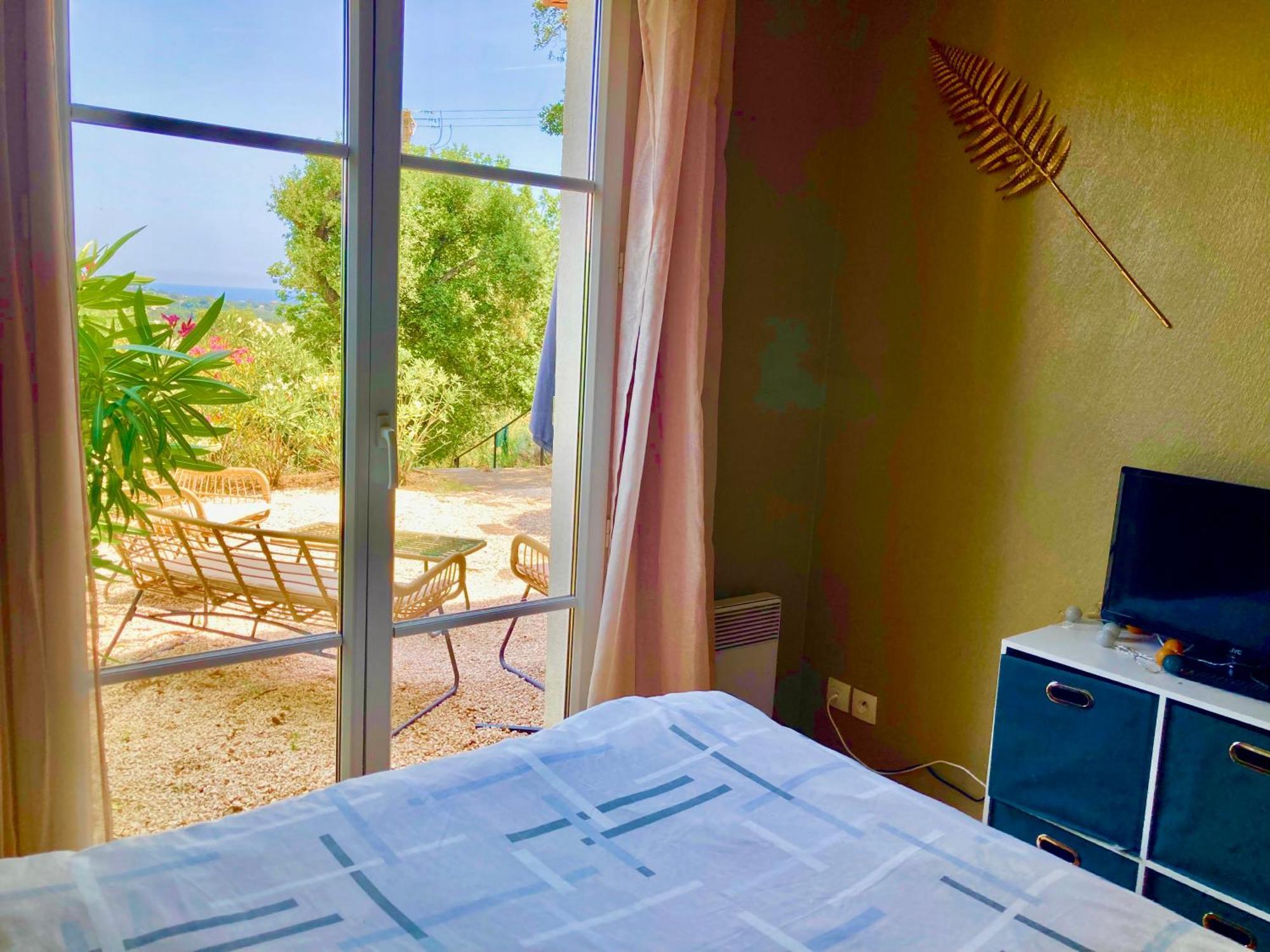 Les Restanques Bougainvillee 2051 Grimaud Exteriér fotografie